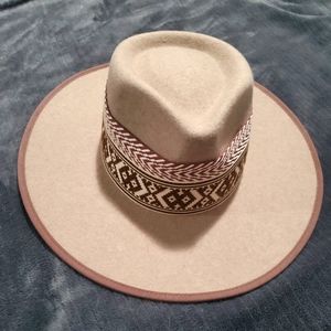 Luna Bloom Hat